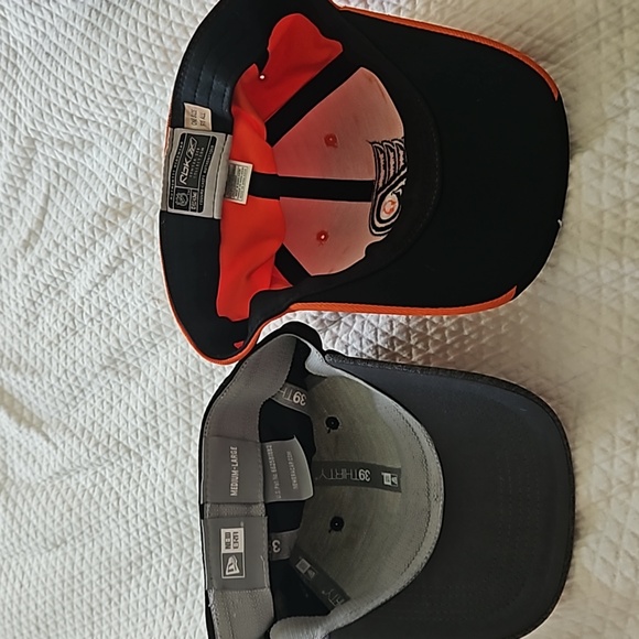 Philadelphia Flyers Caps - Picture 4 of 4